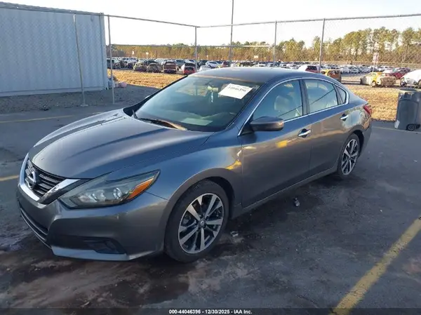 1N4AL3AP0HC159979 2017 NISSAN ALTIMA - Image 2