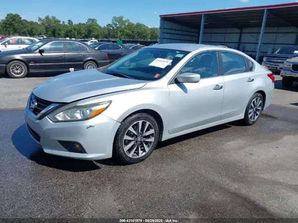1N4AL3AP0HC161277 2017 NISSAN ALTIMA - Image 2