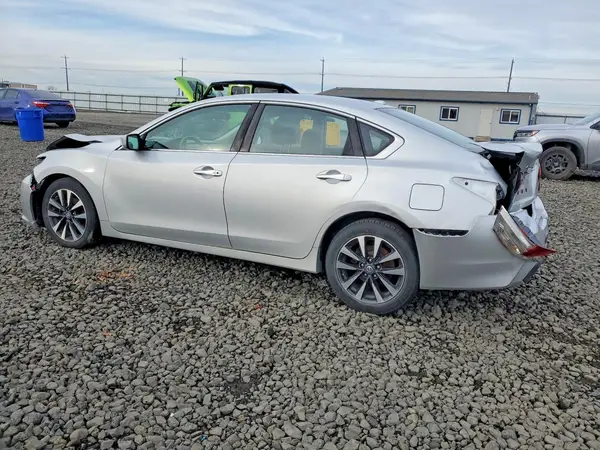 1N4AL3AP0HC162140 2017 NISSAN ALTIMA - Image 2