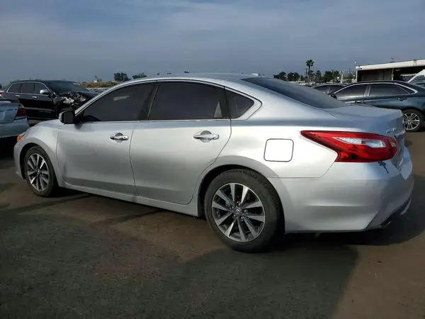 1N4AL3AP0HC162199 2017 NISSAN ALTIMA - Image 2