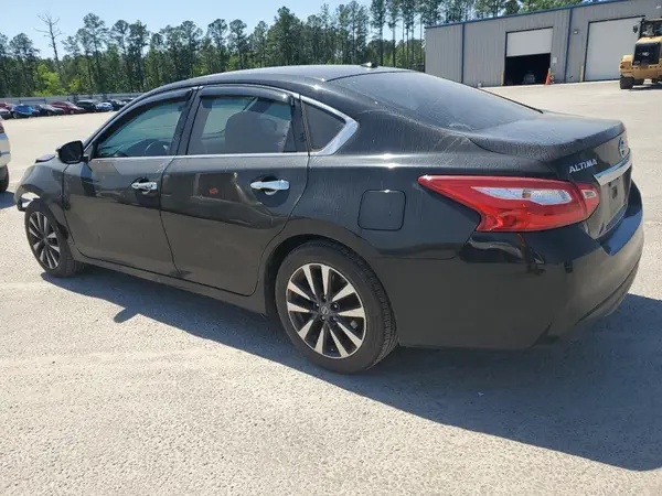 1N4AL3AP0HC166818 2017 NISSAN ALTIMA - Image 2
