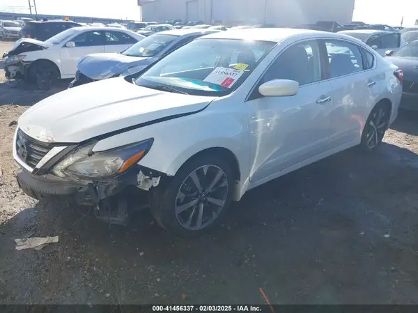 1N4AL3AP0HC167371 2017 NISSAN ALTIMA - Image 2