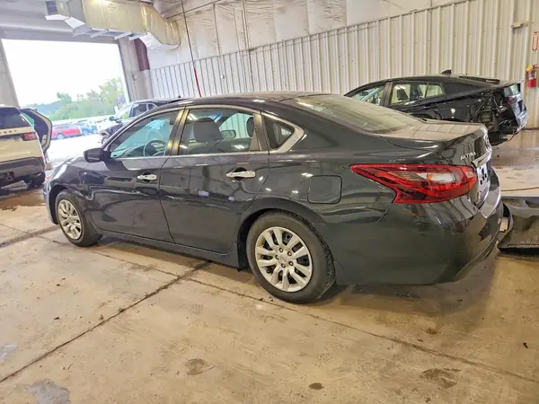 1N4AL3AP0HC167662 2017 NISSAN ALTIMA - Image 2