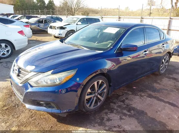 1N4AL3AP0HC167922 2017 NISSAN ALTIMA - Image 2
