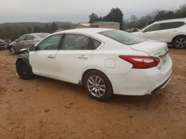 1N4AL3AP0HC168469 2017 NISSAN ALTIMA - Image 2