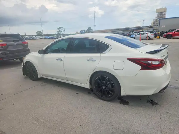 1N4AL3AP0HC169170 2017 NISSAN ALTIMA - Image 2