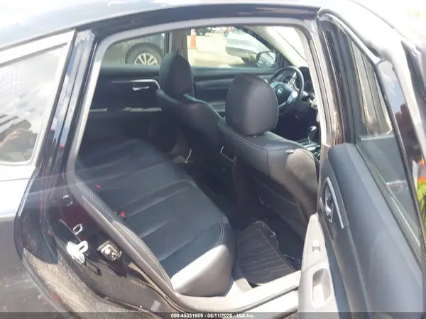 1N4AL3AP0HC173199 2017 NISSAN ALTIMA - Image 8