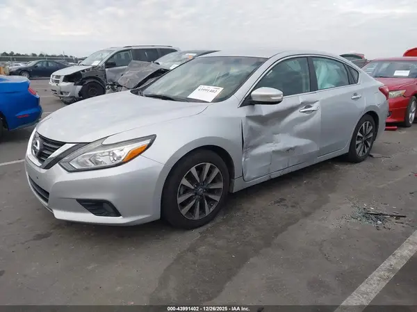 1N4AL3AP0HC173512 2017 NISSAN ALTIMA - Image 2