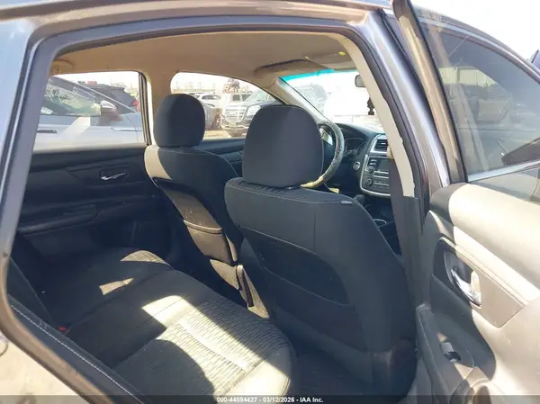 1N4AL3AP0HC174174 2017 NISSAN ALTIMA - Image 8