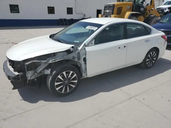 1N4AL3AP0HC174417 2017 NISSAN ALTIMA - Image 1