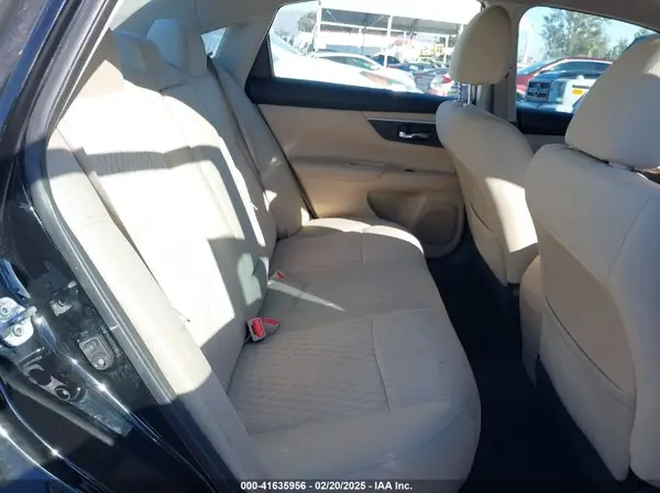 1N4AL3AP0HC175504 2017 NISSAN ALTIMA - Image 8