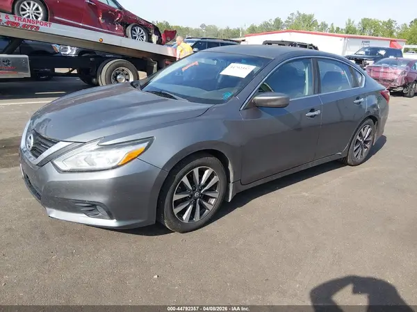 1N4AL3AP0HC177799 2017 NISSAN ALTIMA - Image 2