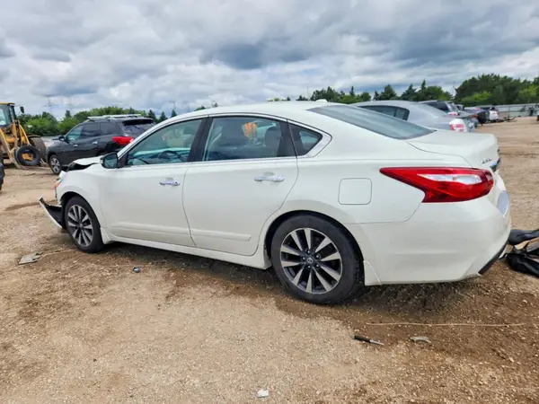 1N4AL3AP0HC180962 2017 NISSAN ALTIMA - Image 2