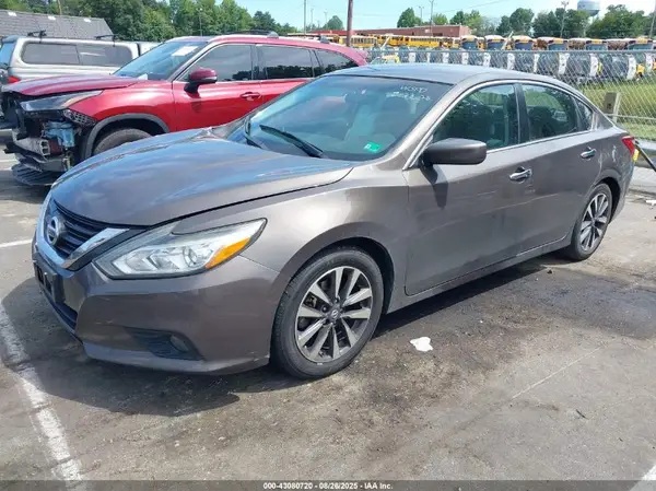 1N4AL3AP0HC184879 2017 NISSAN ALTIMA - Image 2