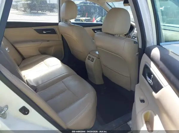1N4AL3AP0HC185630 2017 NISSAN ALTIMA - Image 8