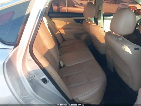 1N4AL3AP0HC187359 2017 NISSAN ALTIMA - Image 8