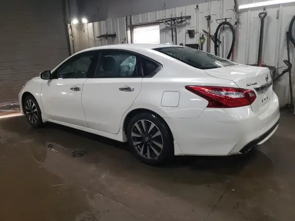 1N4AL3AP0HC187510 2017 NISSAN ALTIMA - Image 2
