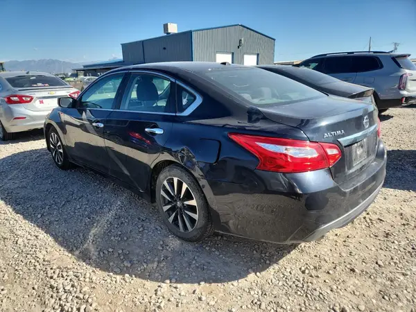 1N4AL3AP0HC193159 2017 NISSAN ALTIMA - Image 2