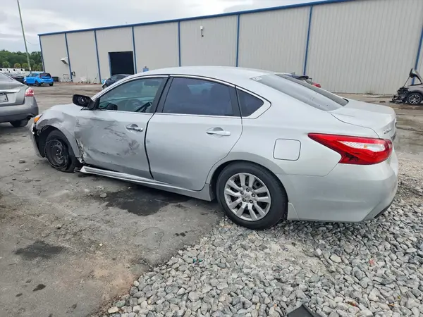 1N4AL3AP0HC199012 2017 NISSAN ALTIMA - Image 2