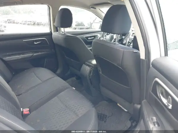 1N4AL3AP0HC203978 2017 NISSAN ALTIMA - Image 8