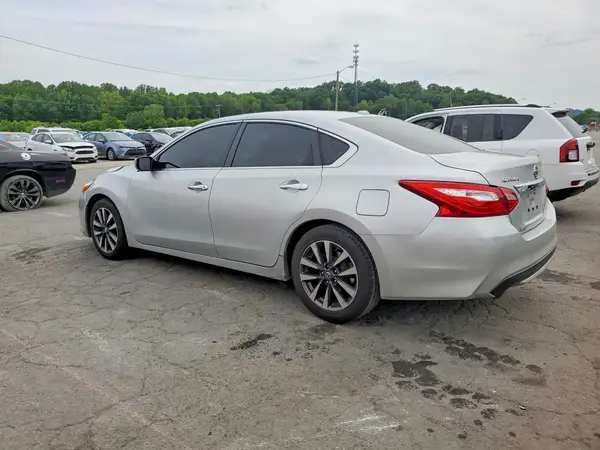 1N4AL3AP0HC207173 2017 NISSAN ALTIMA - Image 2
