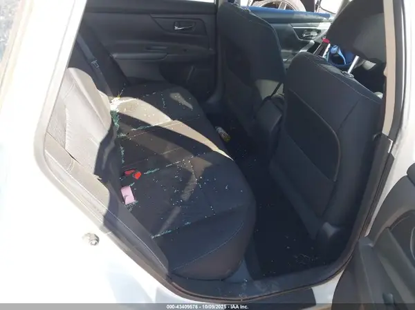 1N4AL3AP0HC207223 2017 NISSAN ALTIMA - Image 8