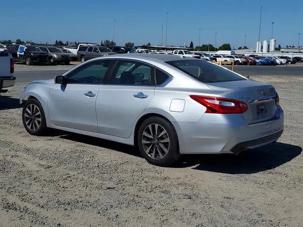 1N4AL3AP0HC208419 2017 NISSAN ALTIMA - Image 2