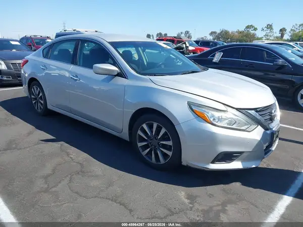 1N4AL3AP0HC208436 2017 NISSAN ALTIMA - Image 1