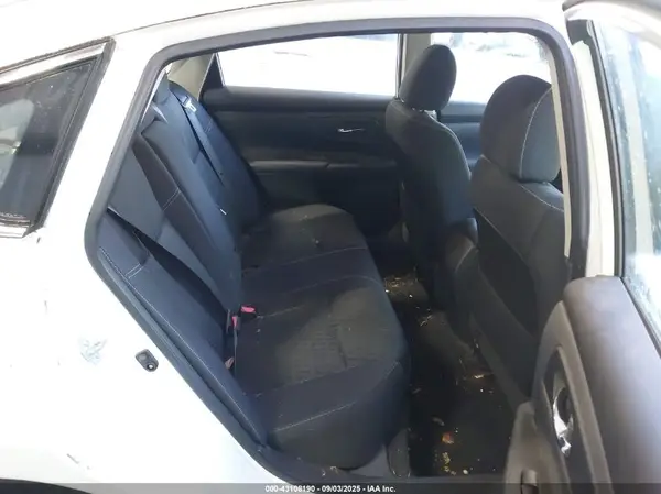1N4AL3AP0HC208470 2017 NISSAN ALTIMA - Image 8