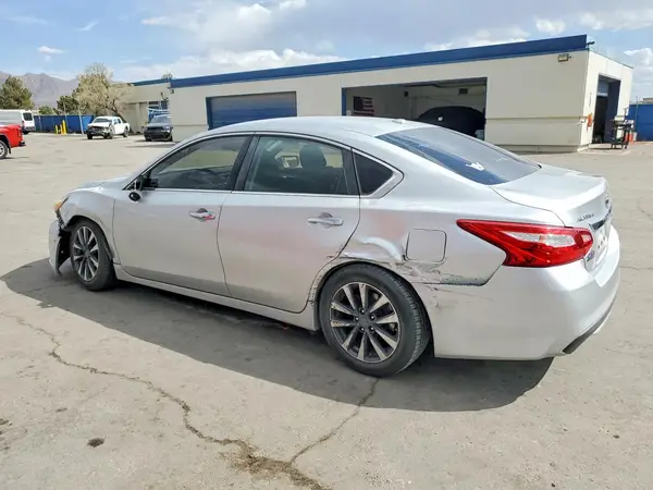 1N4AL3AP0HC208873 2017 NISSAN ALTIMA - Image 2