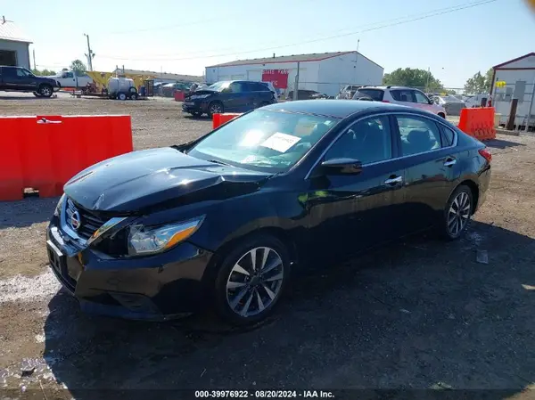 1N4AL3AP0HC209358 2017 NISSAN ALTIMA - Image 2