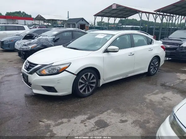1N4AL3AP0HC210932 2017 NISSAN ALTIMA - Image 2