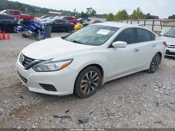 1N4AL3AP0HC214009 2017 NISSAN ALTIMA - Image 2