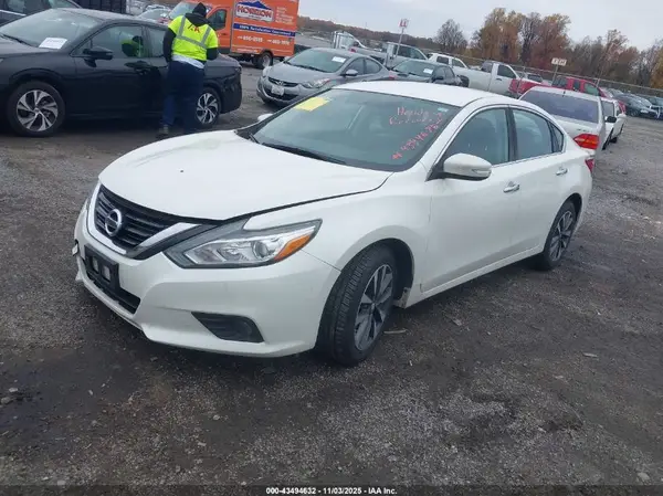 1N4AL3AP0HC214026 2017 NISSAN ALTIMA - Image 2