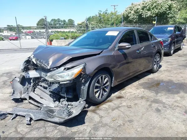 1N4AL3AP0HC214141 2017 NISSAN ALTIMA - Image 2
