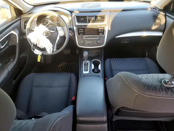 1N4AL3AP0HC215208 2017 NISSAN ALTIMA - Image 8