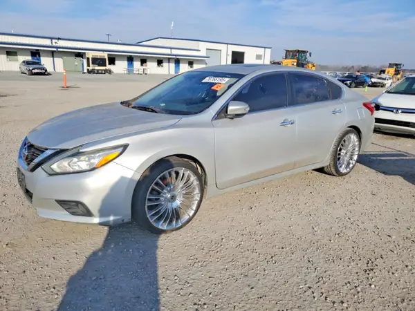1N4AL3AP0HC216505 2017 NISSAN ALTIMA - Image 1