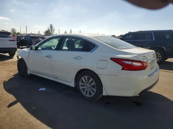 1N4AL3AP0HC219162 2017 NISSAN ALTIMA - Image 2