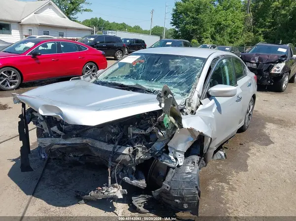 1N4AL3AP0HC223132 2017 NISSAN ALTIMA - Image 2