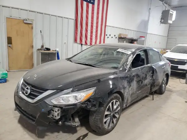 1N4AL3AP0HC224832 2017 NISSAN ALTIMA - Image 1