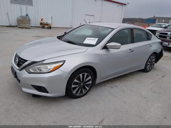 1N4AL3AP0HC227679 2017 NISSAN ALTIMA - Image 2
