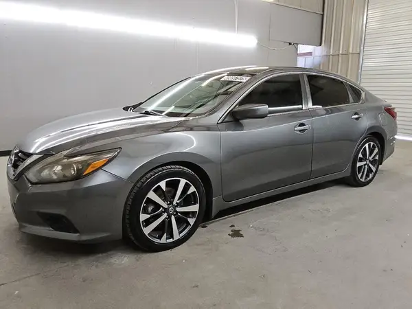 1N4AL3AP0HC228184 2017 NISSAN ALTIMA - Image 1
