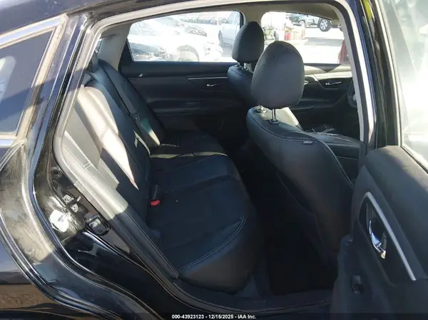 1N4AL3AP0HC230338 2017 NISSAN ALTIMA - Image 8
