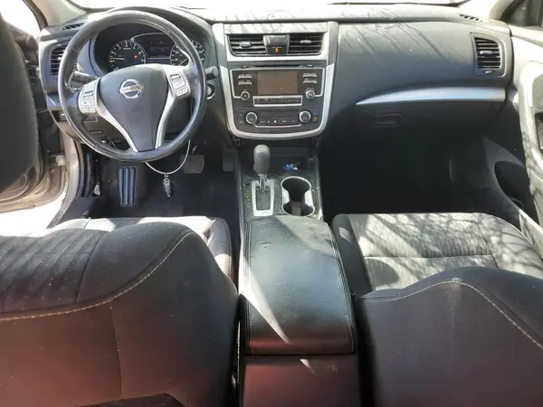 1N4AL3AP0HC231229 2017 NISSAN ALTIMA - Image 8