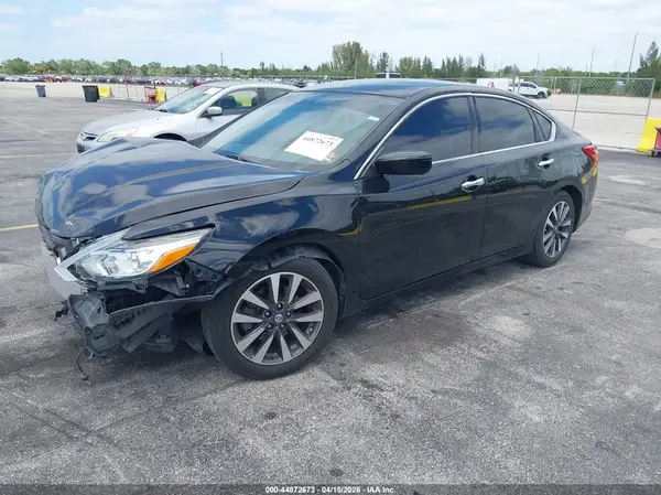 1N4AL3AP0HC233496 2017 NISSAN ALTIMA - Image 2