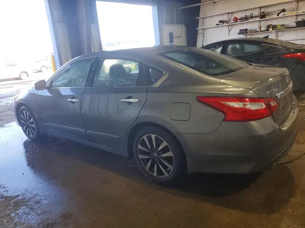 1N4AL3AP0HC235023 2017 NISSAN ALTIMA - Image 2