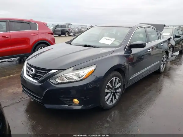 1N4AL3AP0HC236379 2017 NISSAN ALTIMA - Image 2