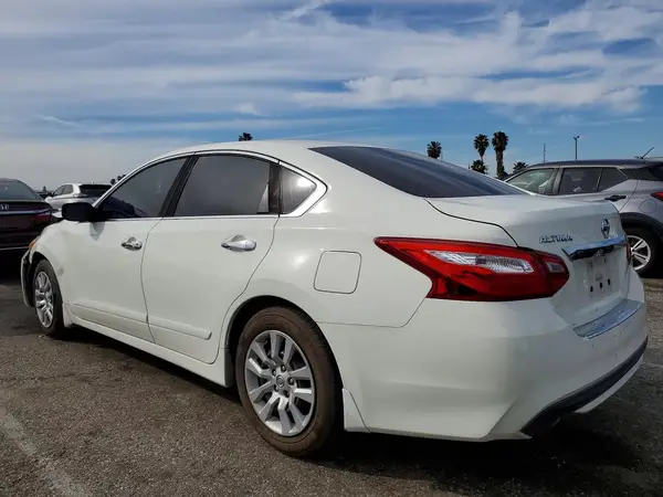 1N4AL3AP0HC237239 2017 NISSAN ALTIMA - Image 2