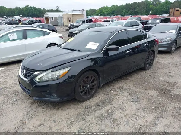 1N4AL3AP0HC238357 2017 NISSAN ALTIMA - Image 2