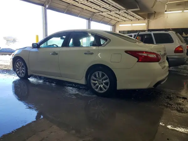 1N4AL3AP0HC239024 2017 NISSAN ALTIMA - Image 2